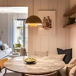 C211 Barcelona Apartments